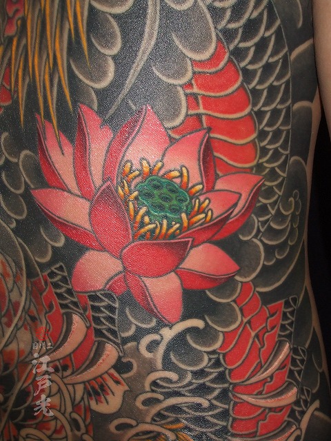 蓮の刺青タトゥー
