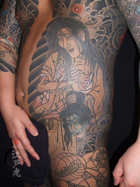 幽霊、生首、胸割りの刺青タトゥー、和彫り