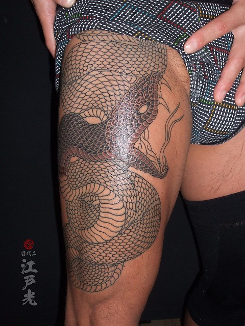 蛇の刺青