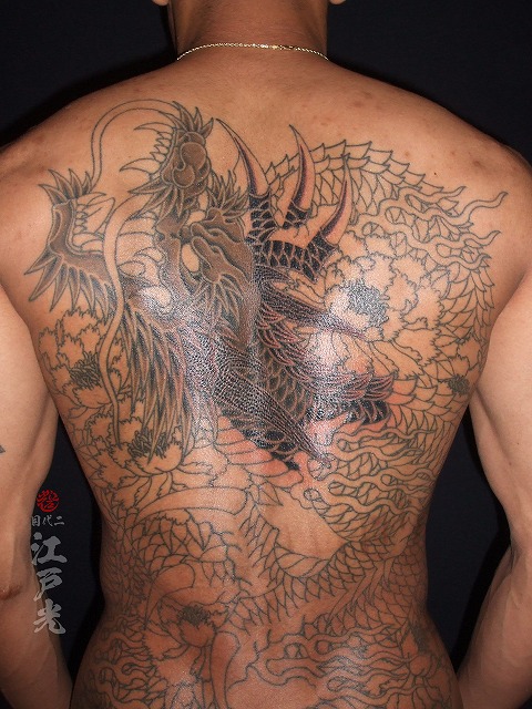 龍の刺青、背中、和彫り、タトゥー：東京刺青師二代目江戸光