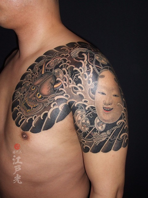 面散らしの刺青、般若と小面、腕、額彫り、タトゥー：東京刺青師二代目江戸光