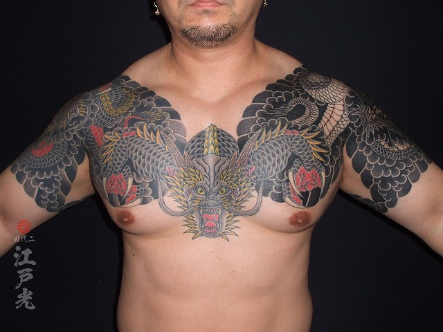 龍の刺青、正面龍、坐龍、タトゥー：東京刺青師二代目江戸光