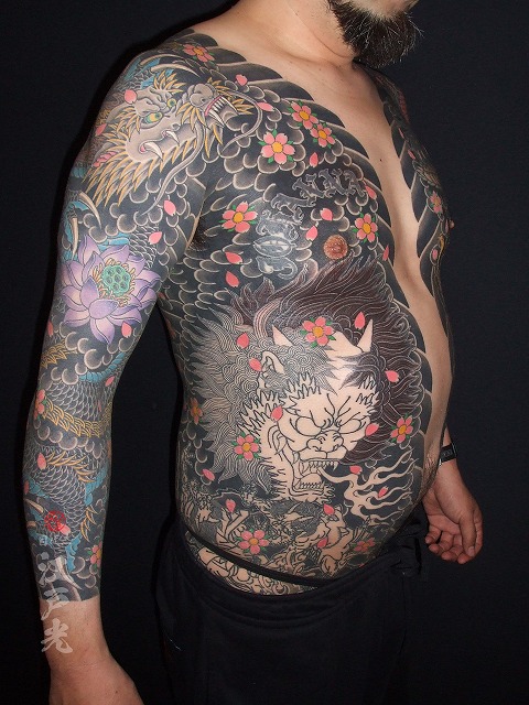 胸割り刺青、酒吞童子（しゅてんどうじ）、源頼光、渡辺綱、タトゥー：東京刺青師二代目江戸光