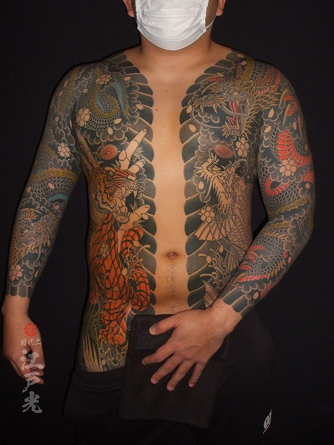 胸割りの刺青 東京 刺青 タトゥー 和彫り 洋彫り 刺青師二代目江戸光