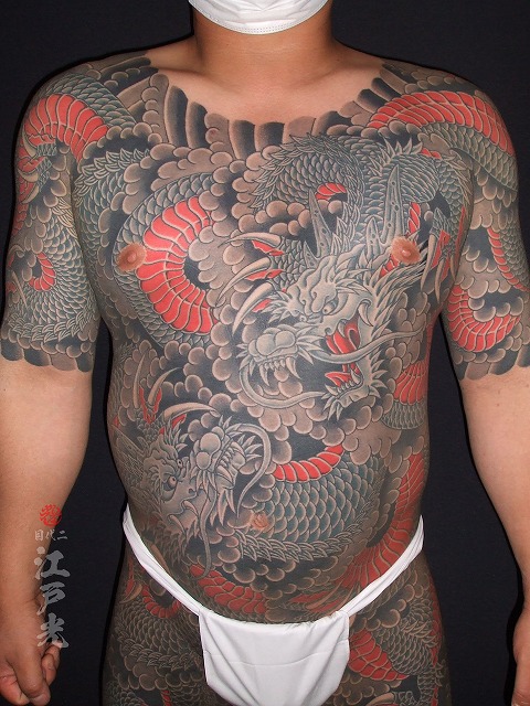 どんぶり、双龍、夫婦龍、青墨龍（せいぼくりゅう）とはの刺青タトゥー