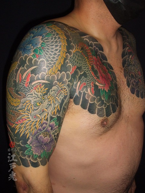 青墨、牡丹、黒龍、額彫り、ひかえ、カイナ五分の刺青タトゥー